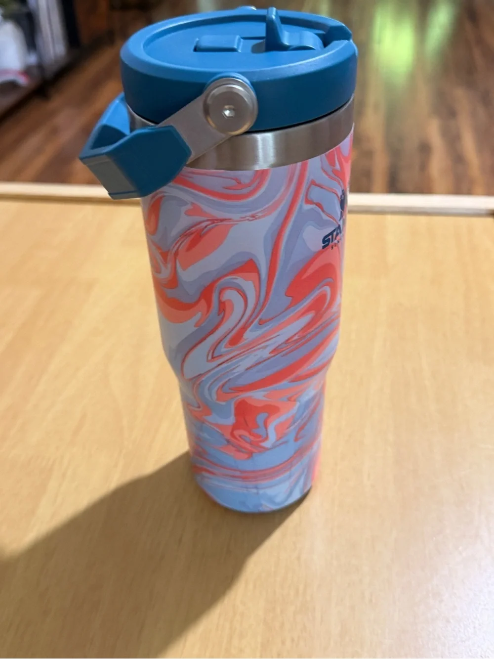 Stanley Swirl Travel Tumbler - Coral & Blue - Picture 4 of 8